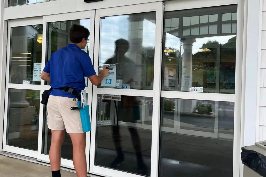 Commercial Window Cleaning Employee in Mahoning Valley.